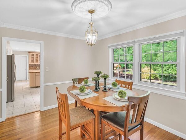 57 Lilac Lane, 29481 Lead Town