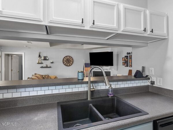 19 Lavender St, 58264 Lead Town