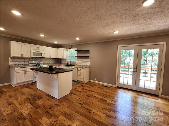 72 Fir Street, 48392 Silver City