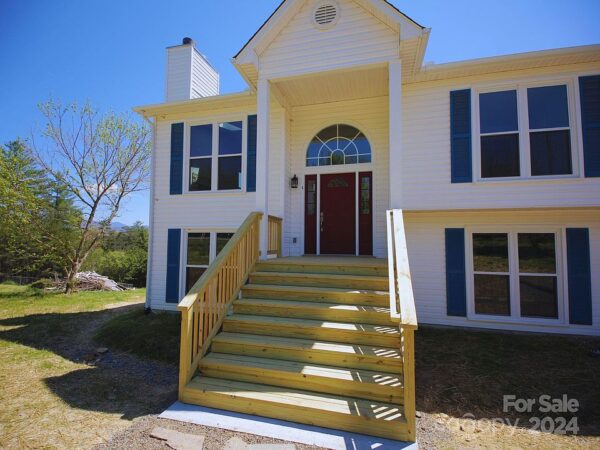 27 Kalmia Street, 47516 Nickel Town