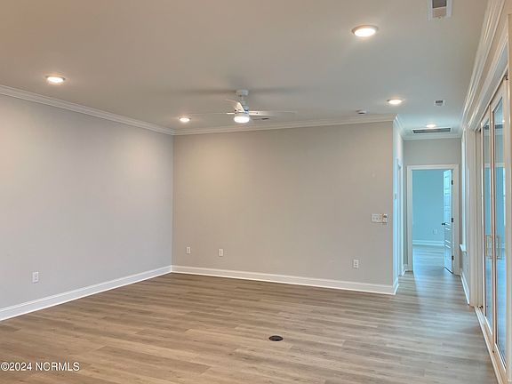 27 Fir Street, 56392 Copper City