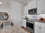 42 Jasmine Street, 12345 Iron Town