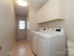 45 Yellowwood Street, 23847 Gold Town