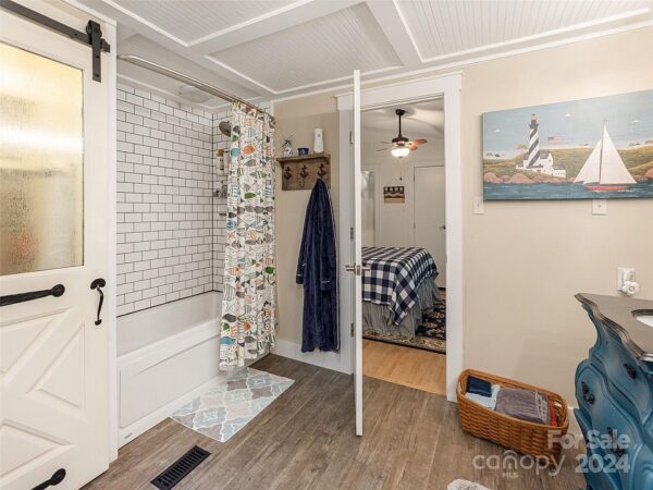52 Nectarine Street, 89475 Nickel Town