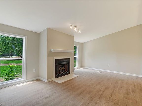 189 Zinnia, 56473 Zincville