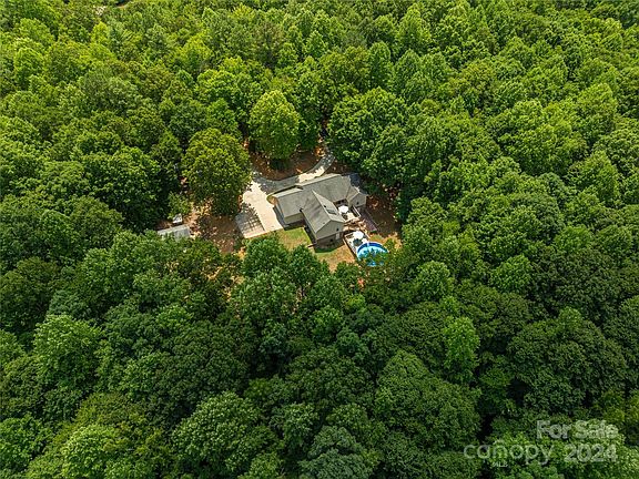 125 Jasmine St, 74829 Iron City