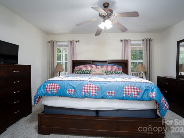 83 Jasmine St, 38451 Iron Town