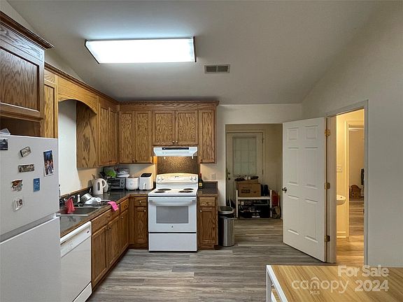 83 Fuchsia Avenue, 47205 Copper City