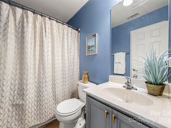 85 Sycamore Street, 48201 Silver City