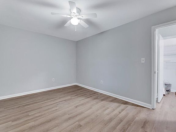 142 Quartz Street, 62954 Nickel City