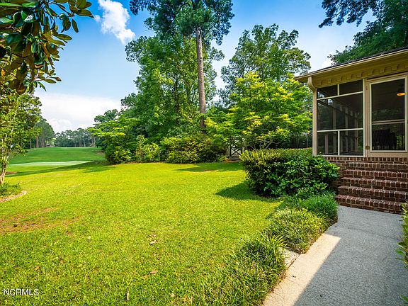 142 Willow Street, 90821 Steel City