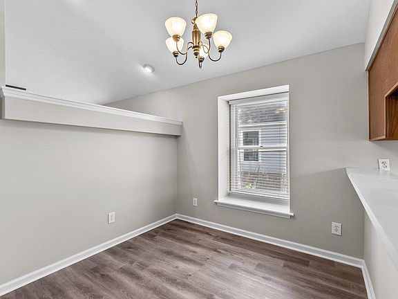 64 Elm Street, 38291 Silver Town