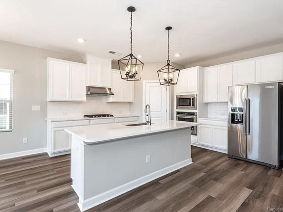 256 Yellow Jasmine Blvd, 34902 Silver Town