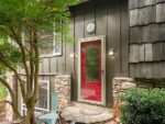 42 Tulip Street, 23456 Titanium City