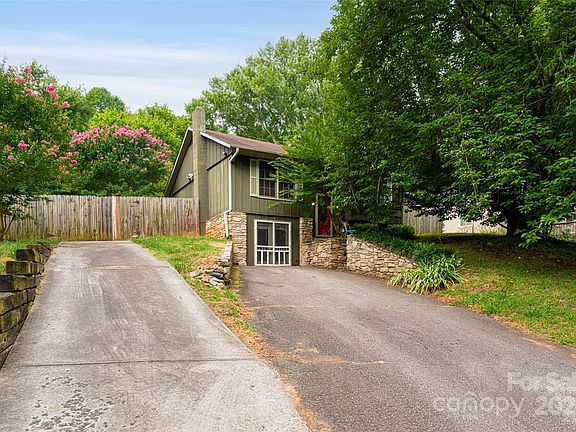42 Tulip Street, 23456 Titanium City
