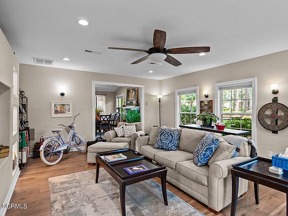 153 Maple, 48261 Mercury City