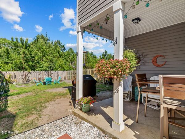 47 Greenbriar Lane, 63849 Gold City
