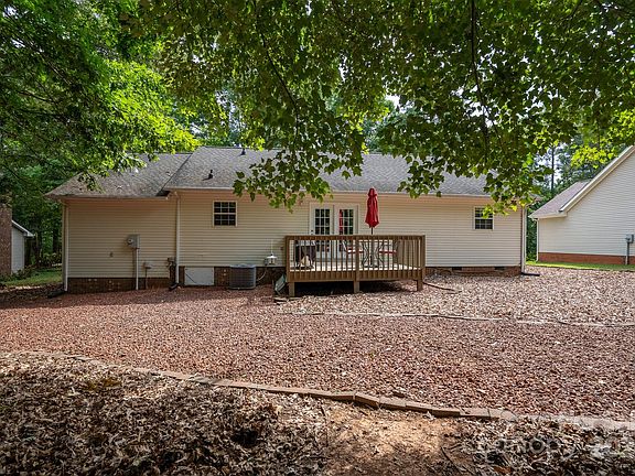 83 Jasmine St, 38451 Iron Town