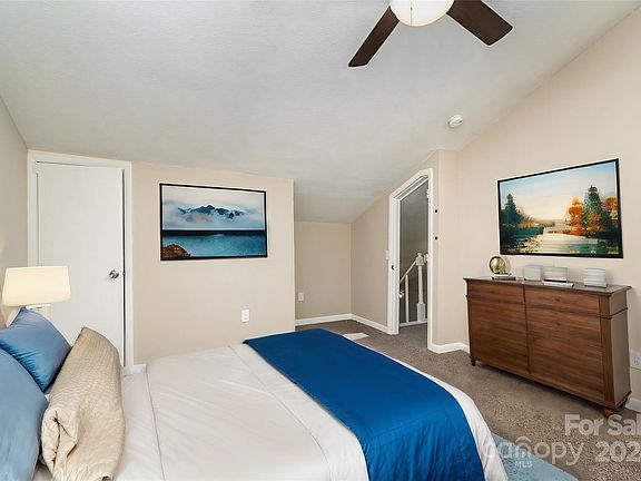 152 Fir Street, 89123 Platinum Town