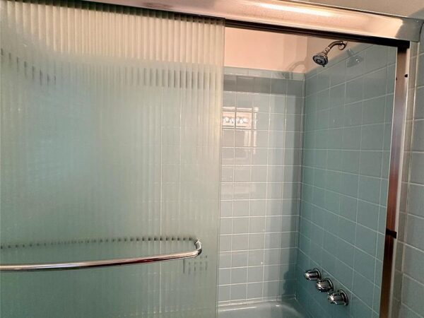 19 Xenon St, 84753 Steel City