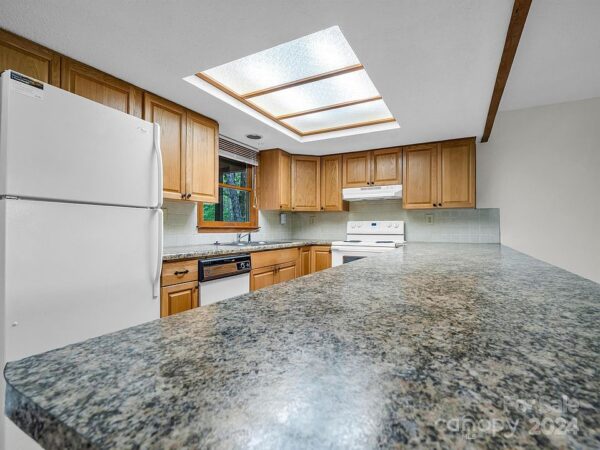 42 Oak Street, 83247 Obsidian City