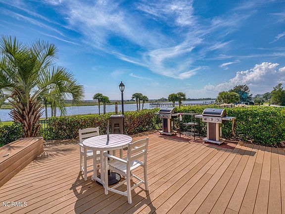 77 Kalmia Street, 48217 Kobalt City