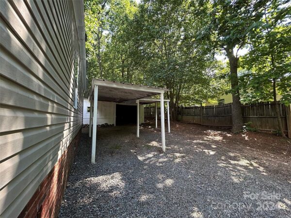 23 Lavender St, 78512 Leadville City