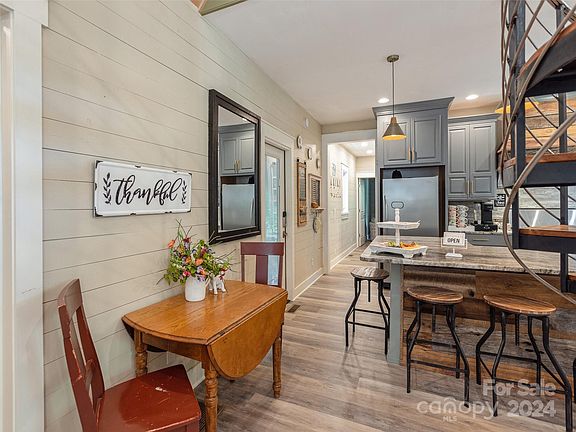 52 Nectarine Street, 89475 Nickel Town