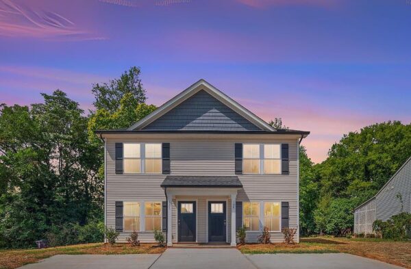17 Iris Lane, 38492 Iron Town