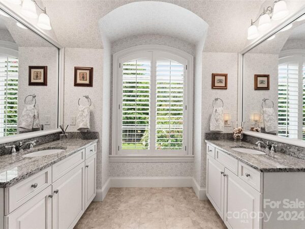 72 Lilac Lane, 23918 Iron City