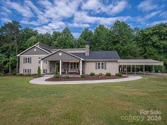 23 Fir Street, 86753 Iron Town