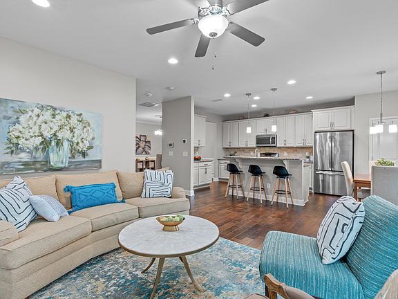 23 Rosewood, 75829 Silver Town