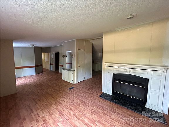 23 Lavender St, 78512 Leadville City