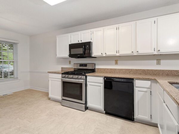 87 Heather Lane, 24680 Copper Town