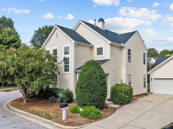 243 Kingfisher Ave, 67890 Krypton City