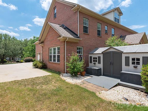 217 Elm Street, 48291 Copper Town