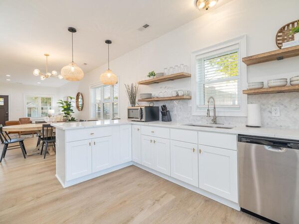 22 Oak Street, 31425 Silver City