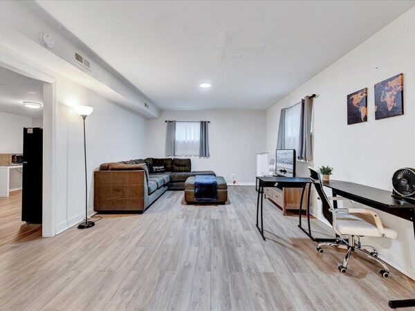 127 Lavender Lane, 68421 Lead City