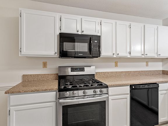 87 Heather Lane, 24680 Copper Town