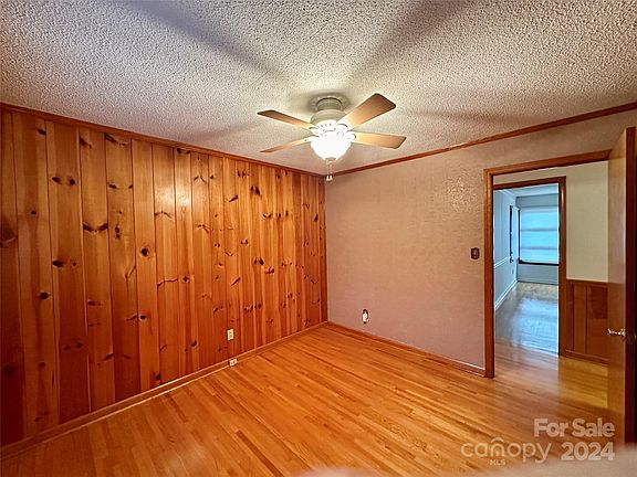19 Xenon St, 84753 Steel City