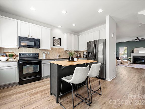 85 Sycamore Street, 48201 Silver City