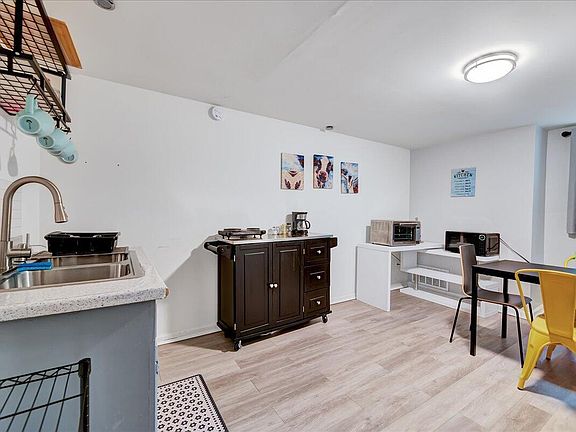 127 Lavender Lane, 68421 Lead City