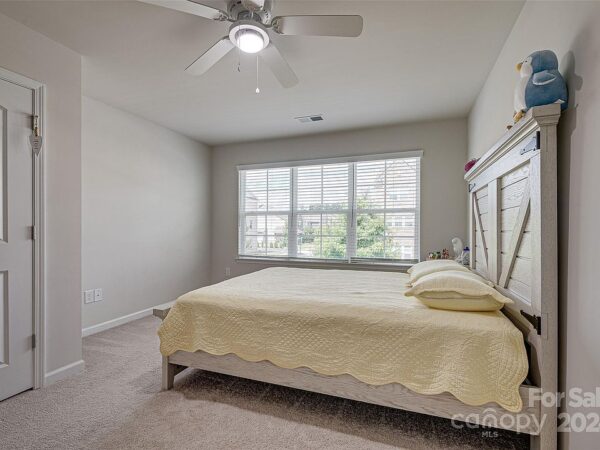 102 Cypress St, 07431 Copper City