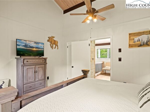 72 Greenbriar Drive, 48123 Gold City