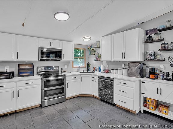 123 Ivy Street, 67890 Iron Town