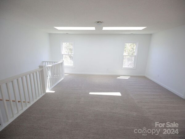 27 Kalmia Street, 47516 Nickel Town