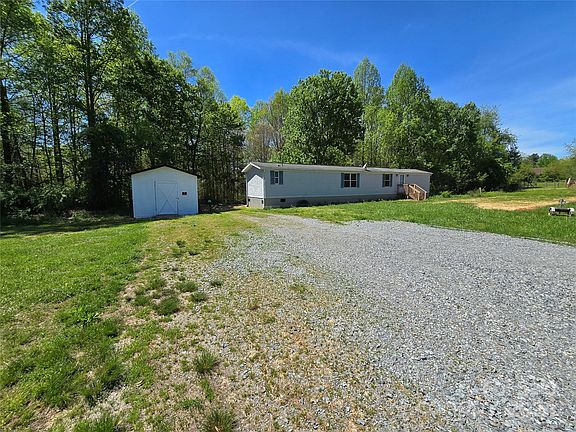 121 Umber St., 82457 Uranium Town