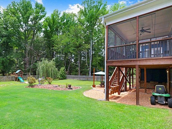 145 Ivy Street, 74892 Iron Town