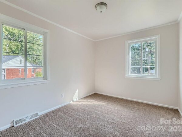 104 Green Street, 48396 Gold Town