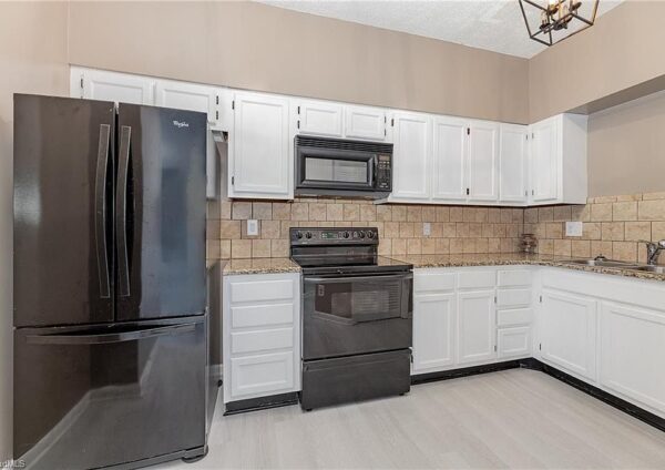 47 Xylosma Lane, 38521 Xenotime Town